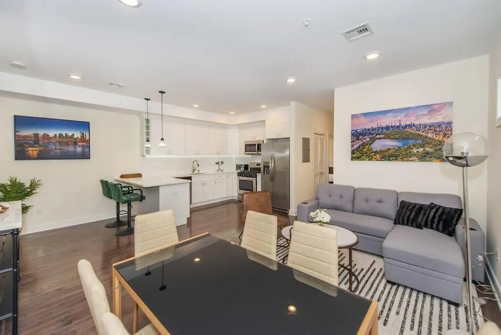 Stylish Chic Condo Nyc At Fingertips North Bergen Apartment